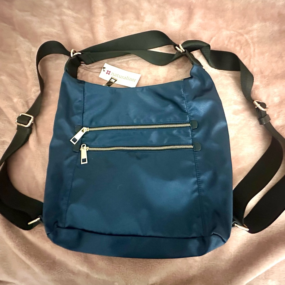 NWT Naturalizer shiny dark navy Crossbody/ BackPack Bag with Gold Zippers